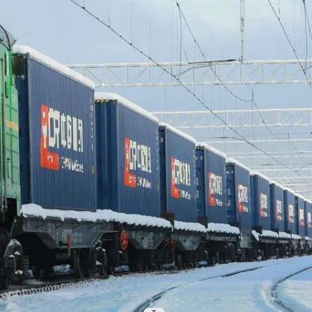Transporte ferroviario desde China a Irlanda Suecia Envío puerta a puerta Internacional